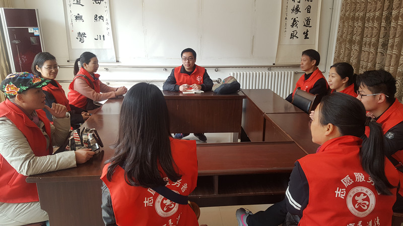 心靈港灣志愿者走進頤和源關愛老人活動021